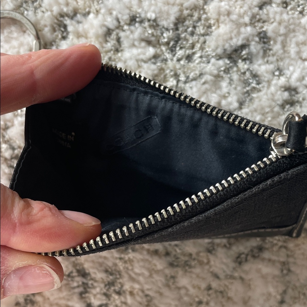 Coach Signature C Mini Skinny
Jacquard Canvas - Picture 4 of 4